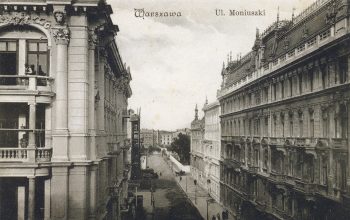 Ulica Moniuszki od strony ul. Marszałkowskiej