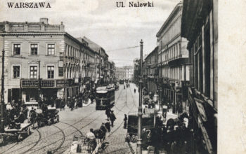 Róg ulicy Gęsiej. Widok w kierunku Placu Muranowskiego