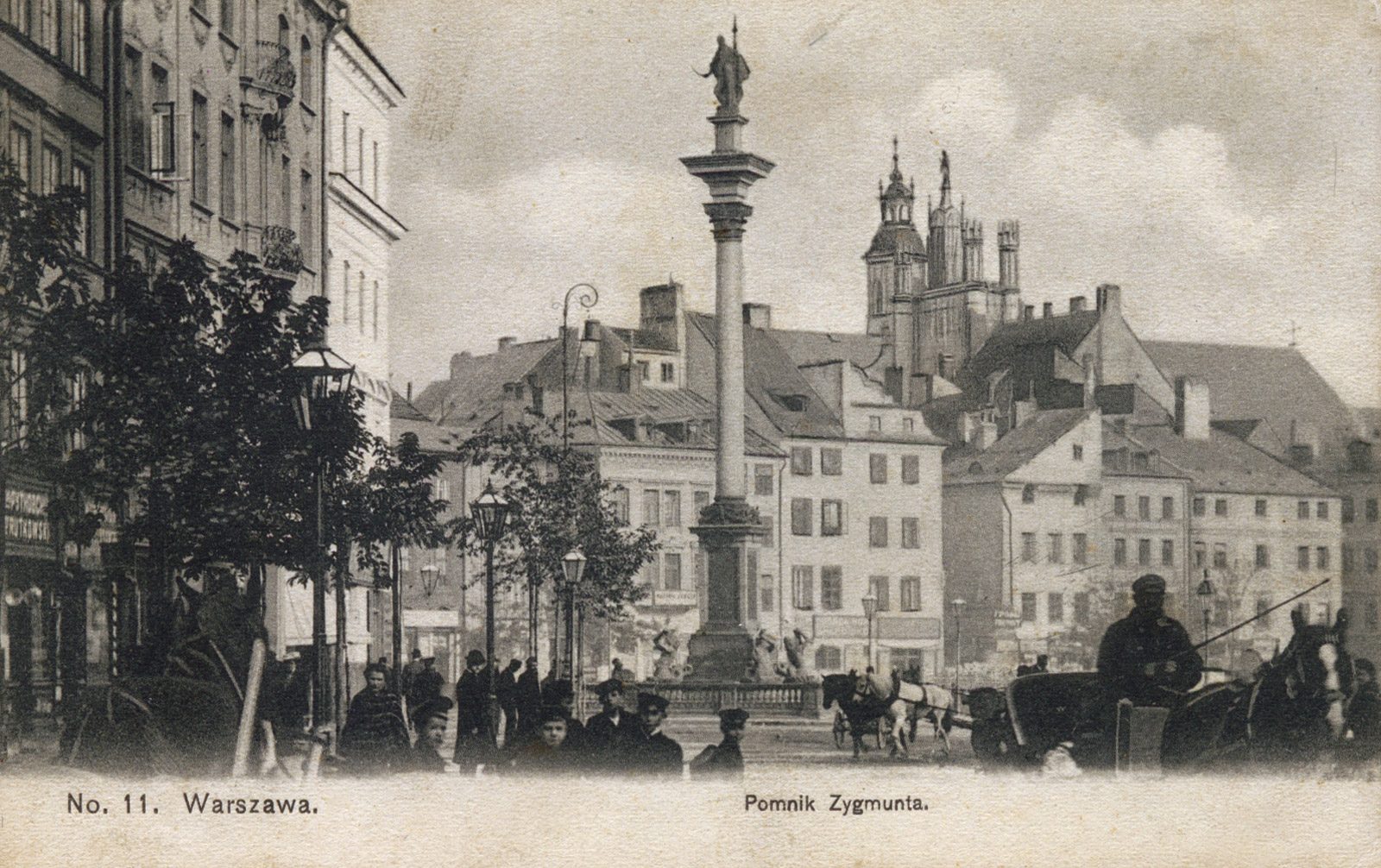 Plac od strony Krakowskiego Przedmieścia